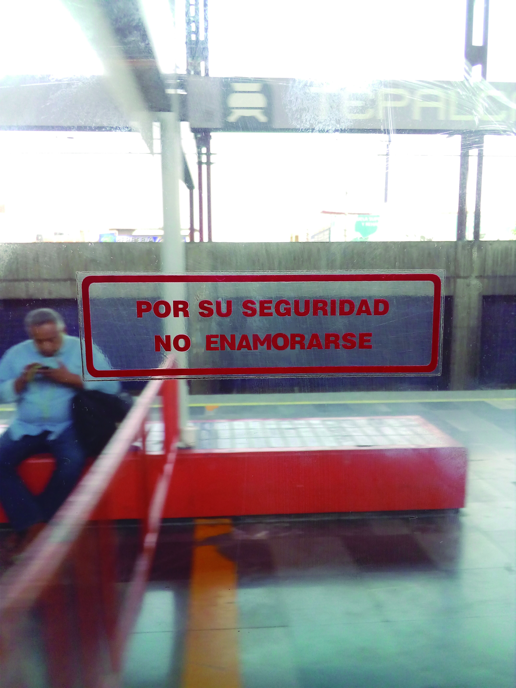 Por su seguridad, no enamorarse — postal